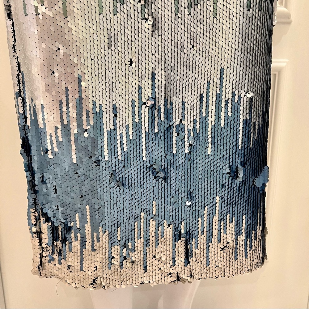 Le Superbe Liza midi sequin pencil skirt in a Green and Blue Sequin size Large - Picture 10 of 13